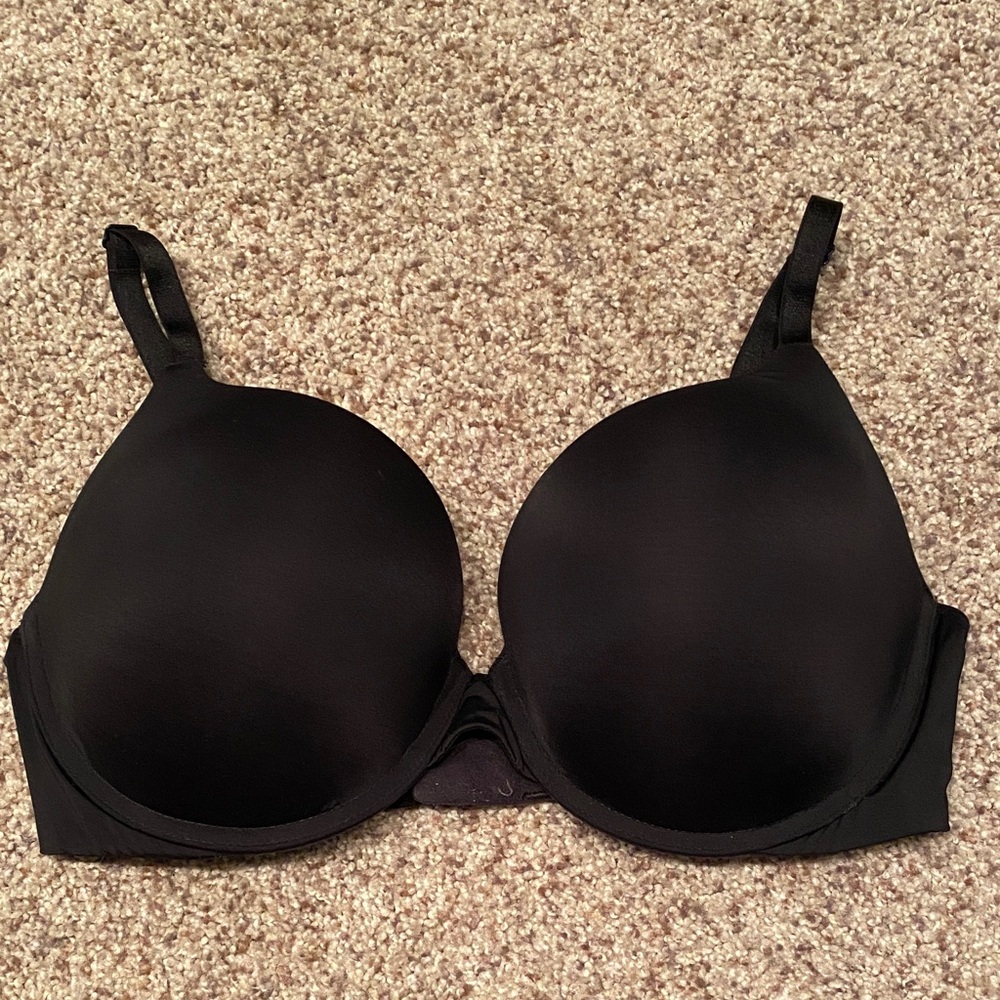 Victoria's Secret T-Shirt Push Up Full Coverage